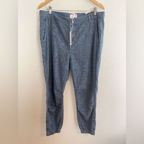 Anthropologie Sundry Python navy blue Joggers. 31 NWT - Picture 3 of 10